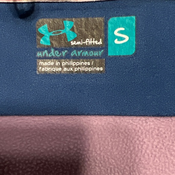 *Woman’s Undwr Armour Blue 1/4 Zip Pullover - Picture 4 of 4